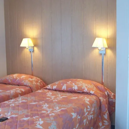 Fasthotel Avignon Nord 2*